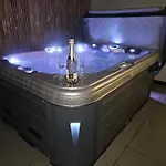 Exklusiv - Jacuzzi Grens Enschede! Apartman *